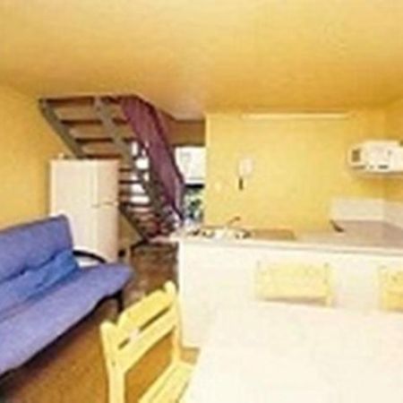 Lake Tinaroo Terraces Motel Phòng bức ảnh